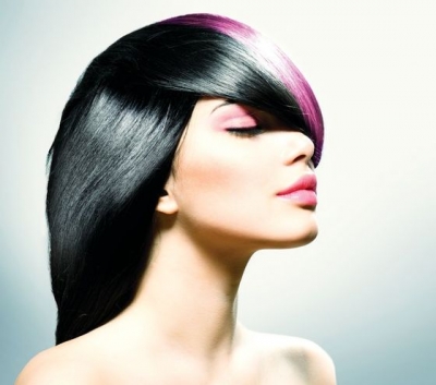 Dwukolorowe włosy - czerń i fiolet-1